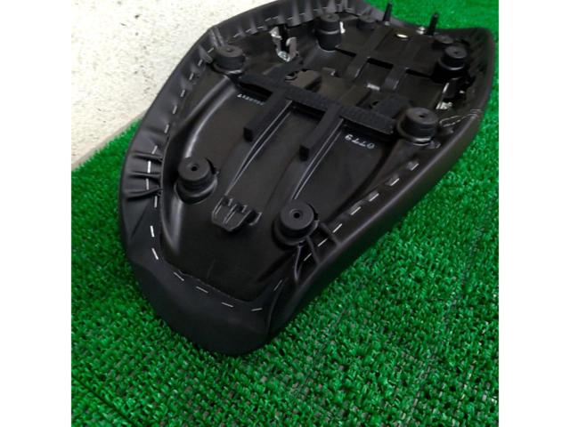 KAWASAKI
Z900RS (18-)
Genuine OP High seat