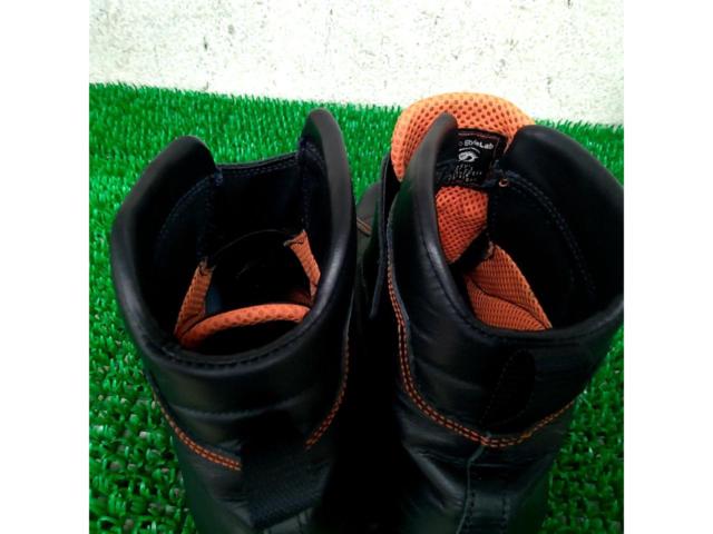 RossoStyleLab Riding Boots
Size: 23.5cm