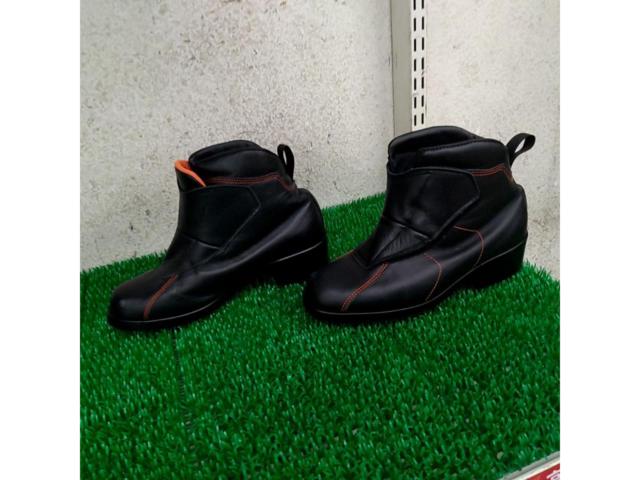 RossoStyleLab Riding Boots
Size: 23.5cm