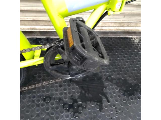 【メーカー不明】20インチ 外装6段変速 折り畳み自転車 グリーン
