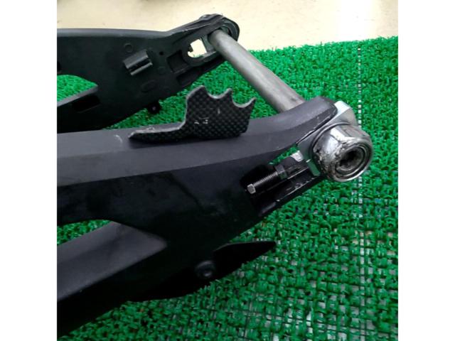 KAWASAKI genuine swingarm
ZX-10R
2016 ~