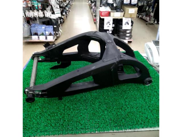 KAWASAKI genuine swingarm
ZX-10R
2016 ~