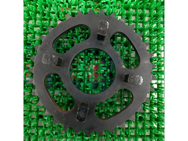 Rear sprocket from an unknown manufacturer
33T
Monkey R
Shary 50
Monkey RT
Dax
Jorukabu
Jazz
Magna 50 and the like