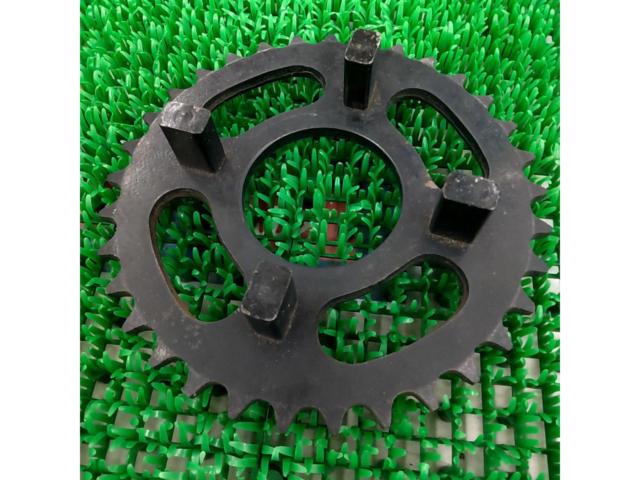 Rear sprocket from an unknown manufacturer
33T
Monkey R
Shary 50
Monkey RT
Dax
Jorukabu
Jazz
Magna 50 and the like