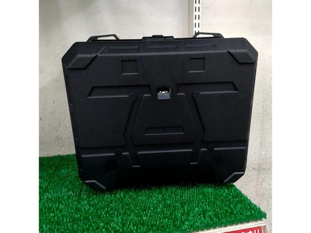 GIVIMTN39AD
Matterhorn
39
Rear BOX