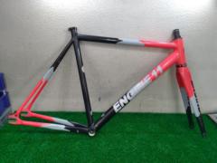 ENGINE11 Crit-D ピストバイク用アルミフレーム 年式不明