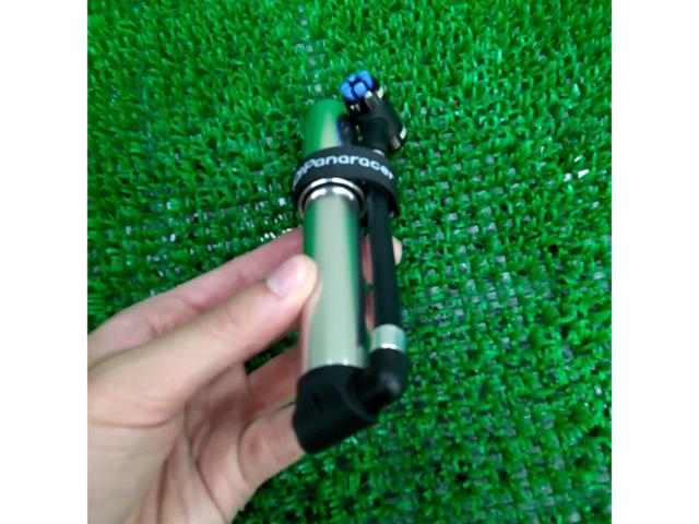 仏式/米式 Panaracer 携帯ポンプ(空気入れ)