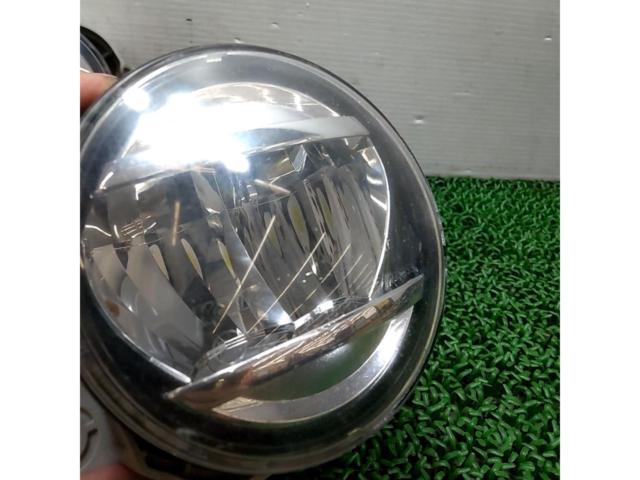 Genuine Daihatsu parts for Tanto/LA600S
LED fog lamp
