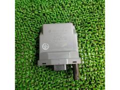 [Majesty 250 / C
SG03J Yamaha Genuine Part
Keyless system relay