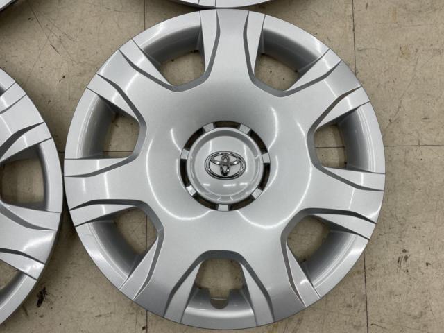 15-inch Toyota genuine
Hiace
200 series
Type 4
Wheel cap