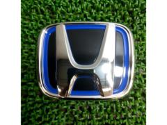 Honda genuine
Emblem set