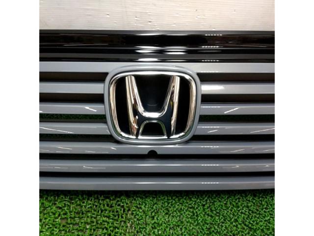【ヴェゼル/RV系/後期】HONDA純正 フロントグリル