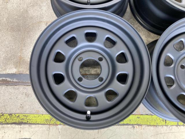 Unknown Manufacturer
Steel wheels *Sizes are actual measurements.