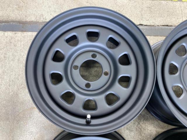 Unknown Manufacturer
Steel wheels *Sizes are actual measurements.