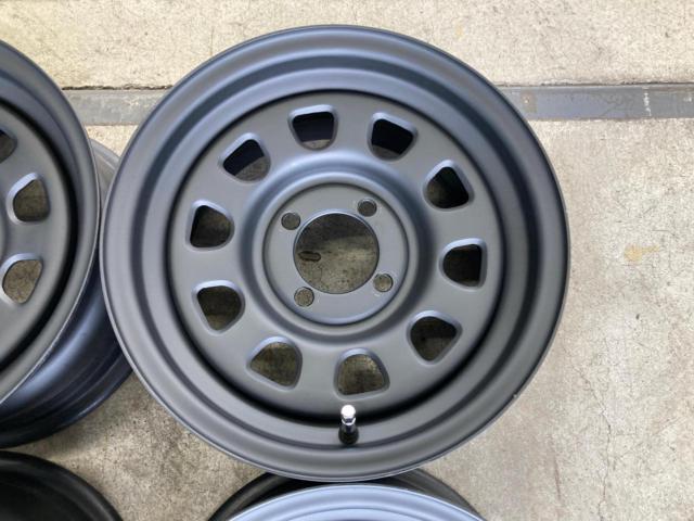 Unknown Manufacturer
Steel wheels *Sizes are actual measurements.