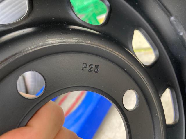 Unknown Manufacturer
Steel wheels *Sizes are actual measurements.