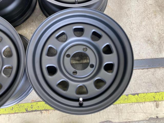 Unknown Manufacturer
Steel wheels *Sizes are actual measurements.
