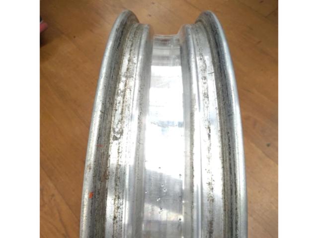 SUZUKI GSX250S
KATANA ('91) original front wheel