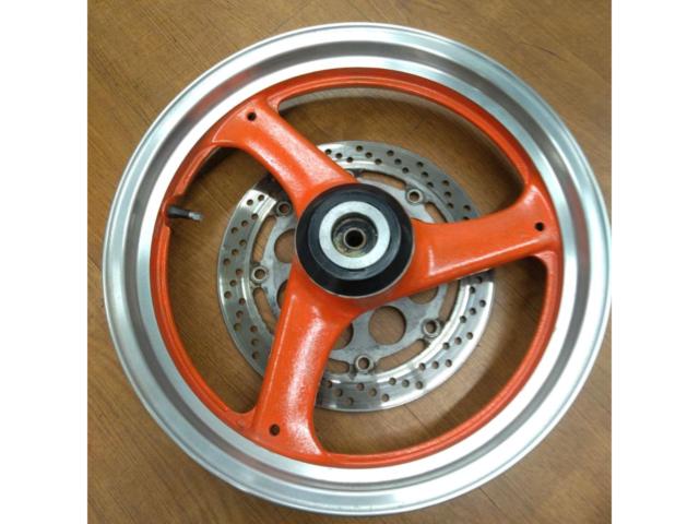SUZUKI GSX250S
KATANA ('91) original front wheel