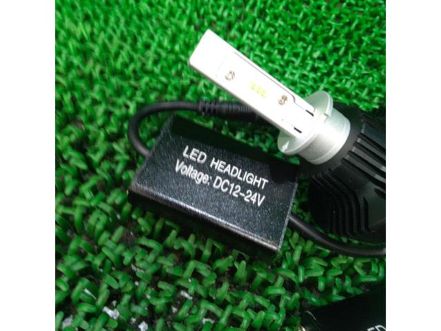 Platinum Brand LEDヘッドライト【H3】※スペック不明ですがホワイト