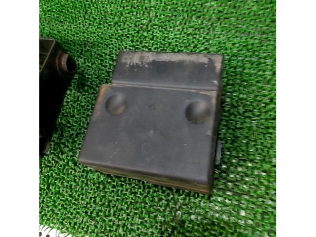 SR400 cab YAMAHA
SR400 genuine battery case