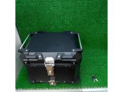 Unknown Manufacturer
Hard pannier cases