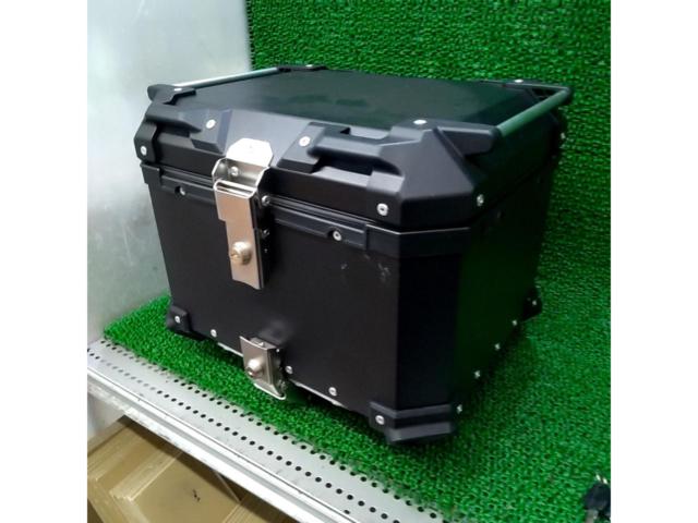 Unknown Manufacturer
Hard pannier cases