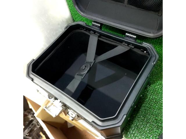 Unknown Manufacturer
Hard pannier cases