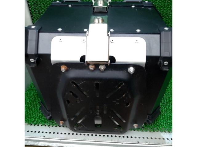 Unknown Manufacturer
Hard pannier cases