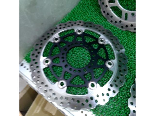 Kawasaki
Genuine Z900RS brake rotor set