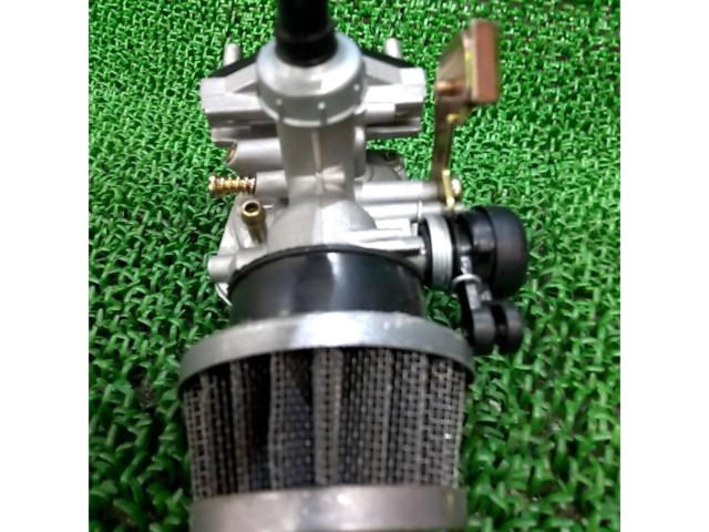 Unknown Manufacturer
Carburetor