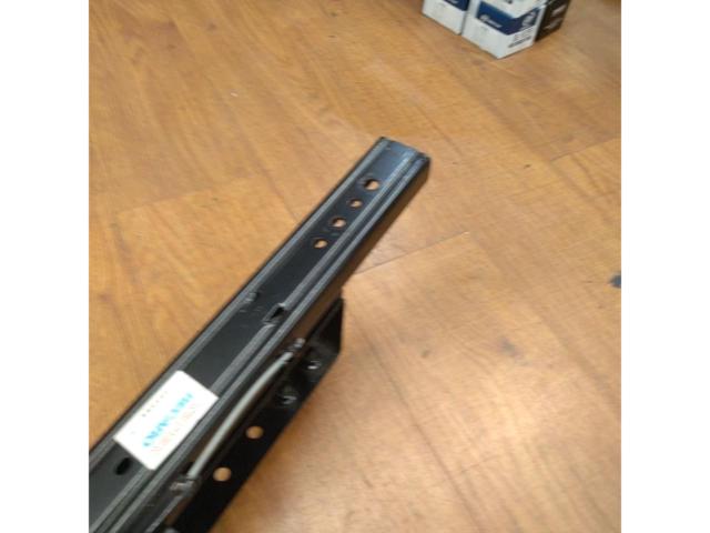 Prius Blade / Right RECARO
Seat rail
Driver side
2080.527.2