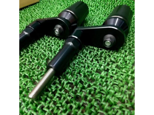 OVER
RACING
Engine slider
Z 900 RS