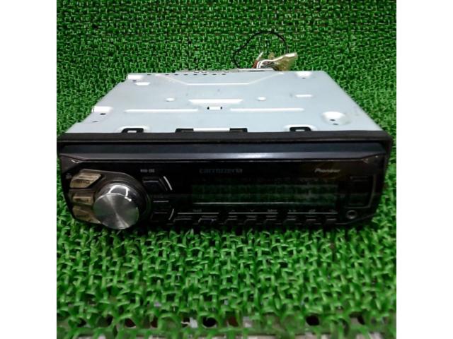carrozzeria
MVH-390
Model with front AUX-in & USB