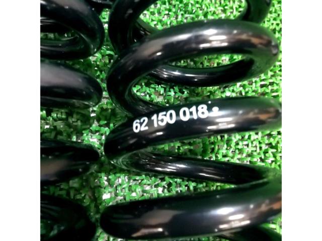 Unknown Manufacturer
Coil-wound spring ID: 62/150mm/18k