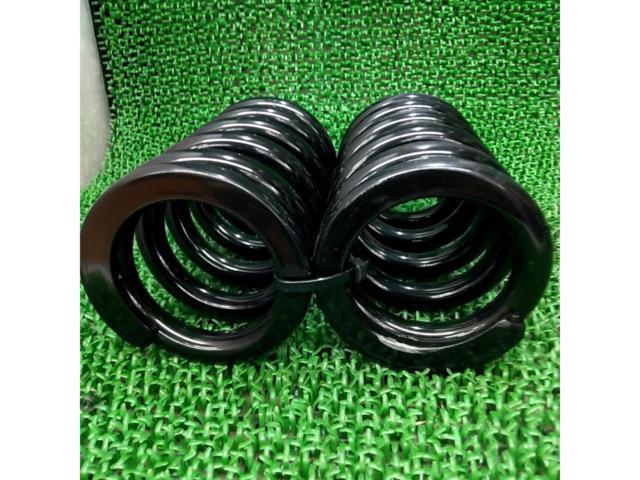 Unknown Manufacturer
Coil-wound spring ID: 62/150mm/18k
