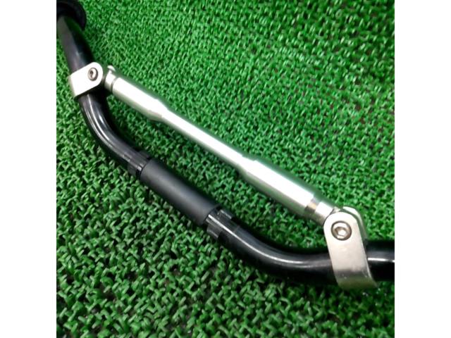 Unknown Manufacturer
Φ22.2mm
Braced handlebars
+
PROGRIP