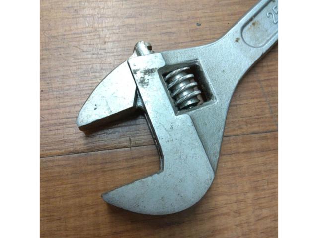 メーカー不明 250mm モンキーレンチ