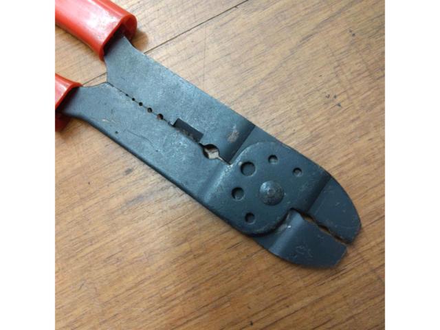 メーカー不明 多機能電工ペンチ