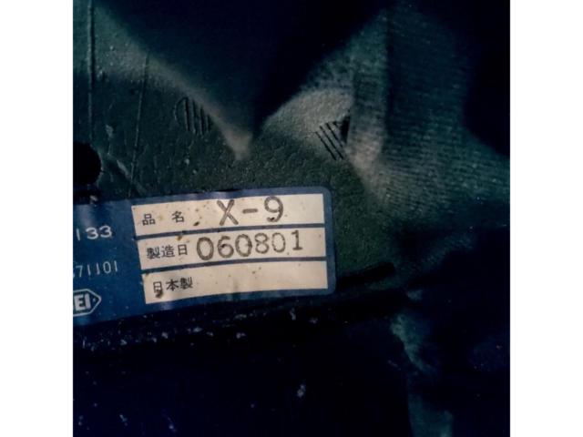 *Interior deterioration present. SHOEIX-9
53-54cm (XS)
2006