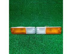 メーカー不明 ダットサントラック 720 フロントウインカー 左右セット