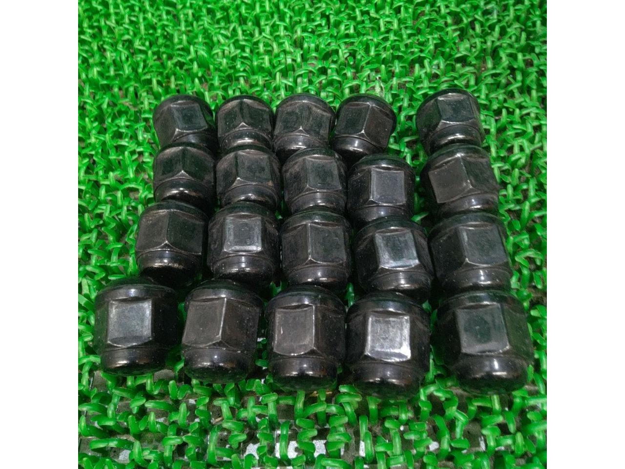 Honda genuine M12 x P1.5
Spherical nut
Twenty