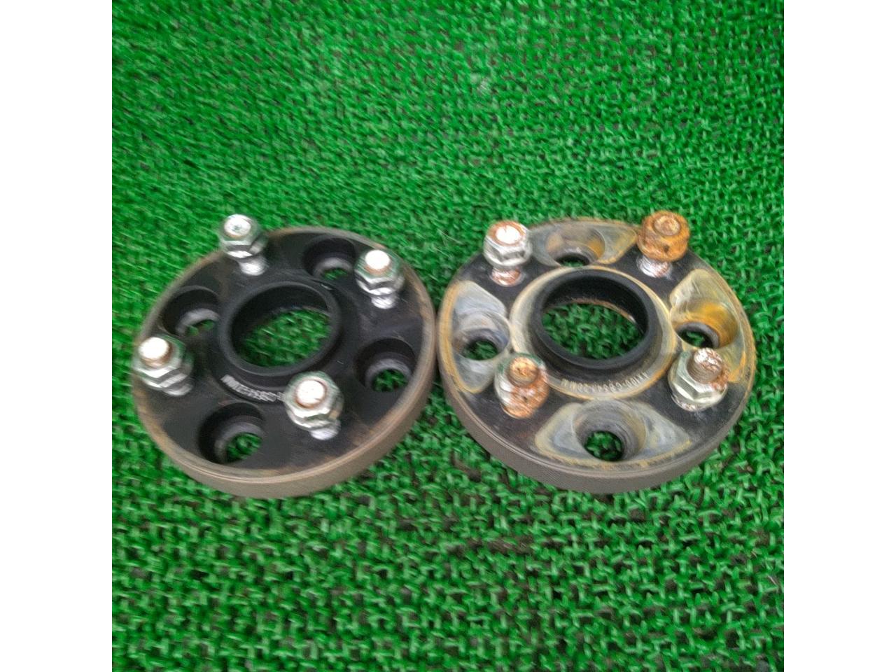 HELIX
Wide tread spacer M12xP1.5/20mm/54.1Φ
