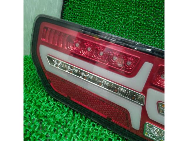 【メーカー不明】ジムニー/JB64/JB74 フルLED シーケンシャル テールランプ 左右セット