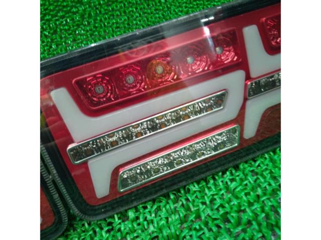 【メーカー不明】ジムニー/JB64/JB74 フルLED シーケンシャル テールランプ 左右セット