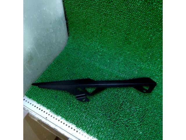 【車種不明】アルミ製 チェーンガード