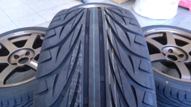 Excellent condition
RAYS
VOLKRACING
TE37
SAGA
s-plus
+
KENDA
KR 20