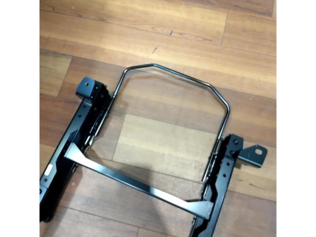 RECARO シートレール 【2087.518.1】ムーヴ/175 185 ※LH側