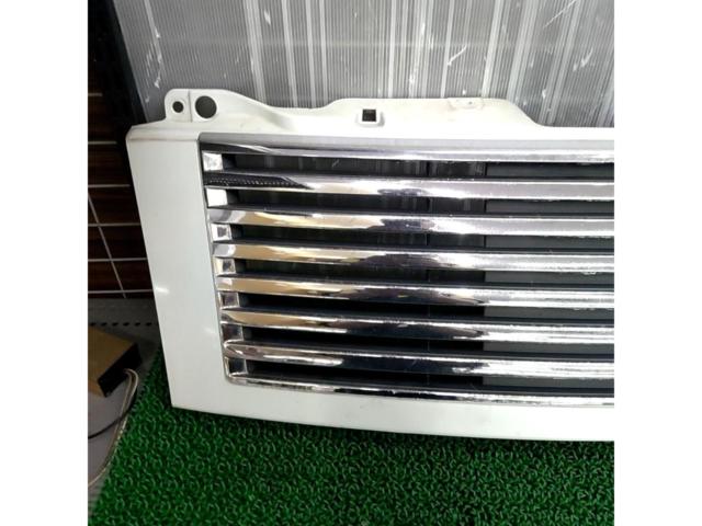 SUZUKI
Wagon R
Genuine front grille