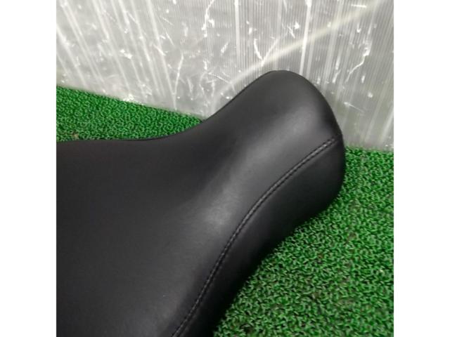 HarleyDavidson XL883 純正シート